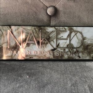 Naked Urban Decay Smoky Palette